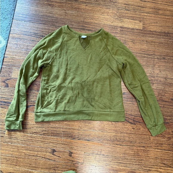 Stars Above Olive Green Sweat Set - Picture 4 of 6